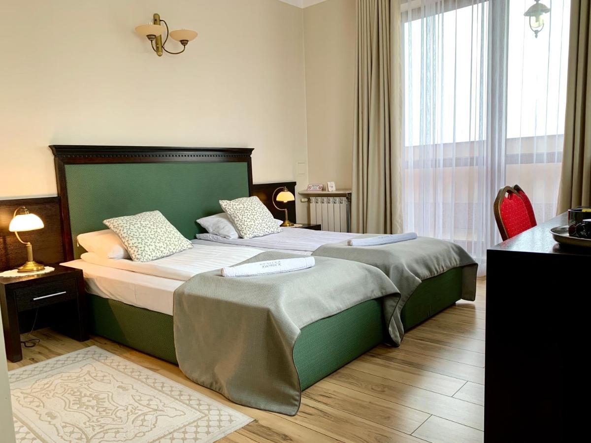 Nocowanie Restauracja Wenecka Hotel Klobuck Kültér fotó